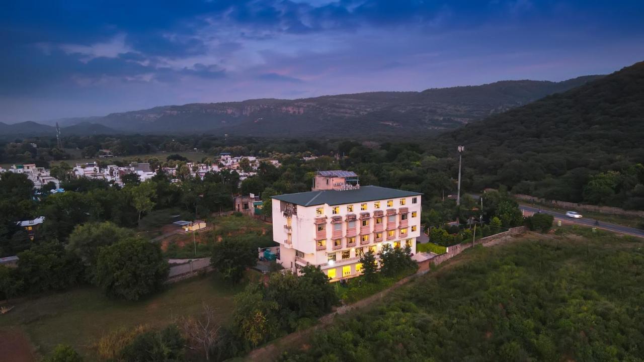 Welcomheritage Mount Valley Resort Ranthambore ساواي مادهوبور المظهر الخارجي الصورة