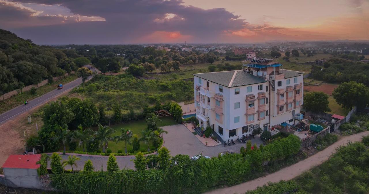 Welcomheritage Mount Valley Resort Ranthambore ساواي مادهوبور المظهر الخارجي الصورة